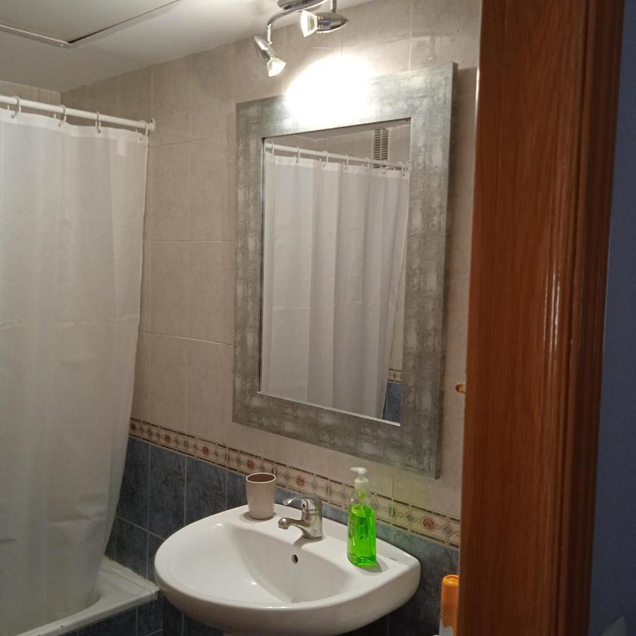 Torremolinos Alquilo Habitacion Con Bano Compartido Y Cocina Compartida Екстериор снимка