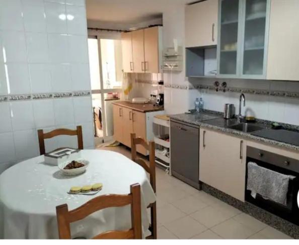 Torremolinos Alquilo Habitacion Con Bano Compartido Y Cocina Compartida Екстериор снимка